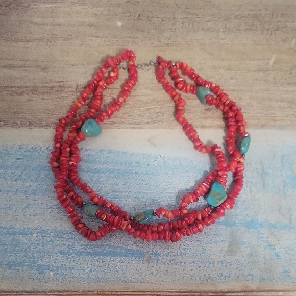 Coral 3 strand Beaded Necklace with Turquoise like Accents beads thruout - Picture 1 of 3